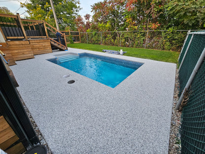 CONTOURS DE PISCINES ET ESPACES EXTÉRIEURS